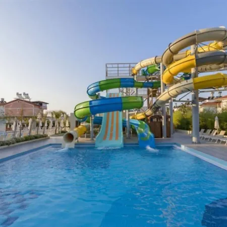 Crown Sunshine فندق 5*