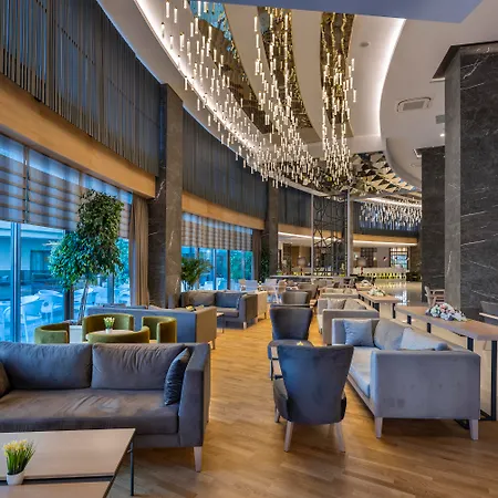 Crown Sunshine فندق 5*